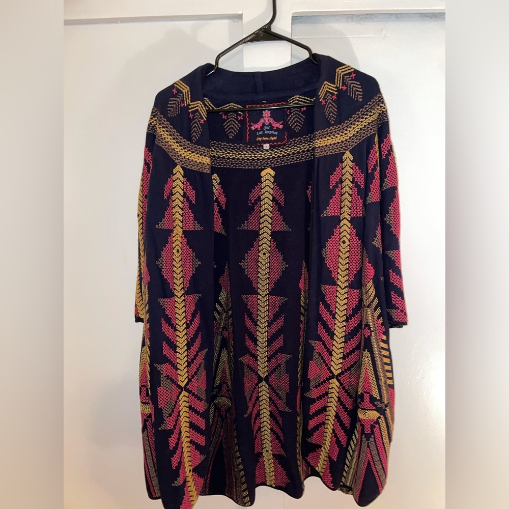 Johnny was embroidered short sleeve jacket/ shrug size small